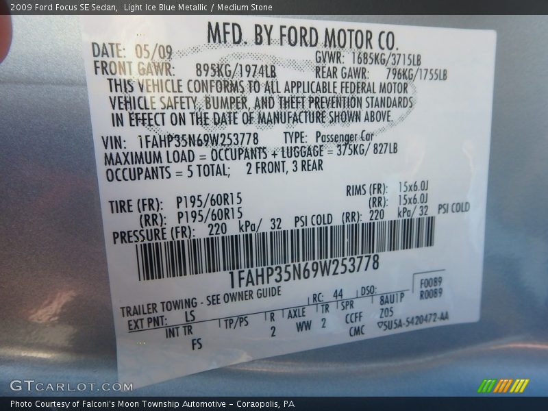 Light Ice Blue Metallic / Medium Stone 2009 Ford Focus SE Sedan