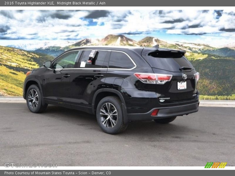 Midnight Black Metallic / Ash 2016 Toyota Highlander XLE