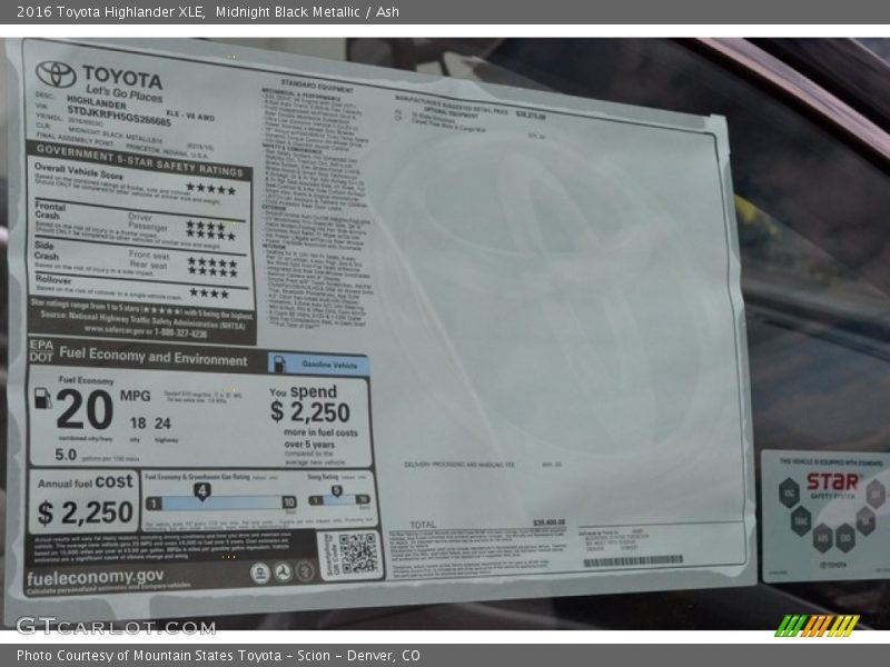 Midnight Black Metallic / Ash 2016 Toyota Highlander XLE