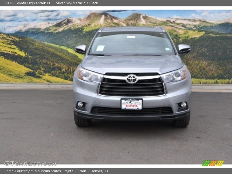 Silver Sky Metallic / Black 2016 Toyota Highlander XLE