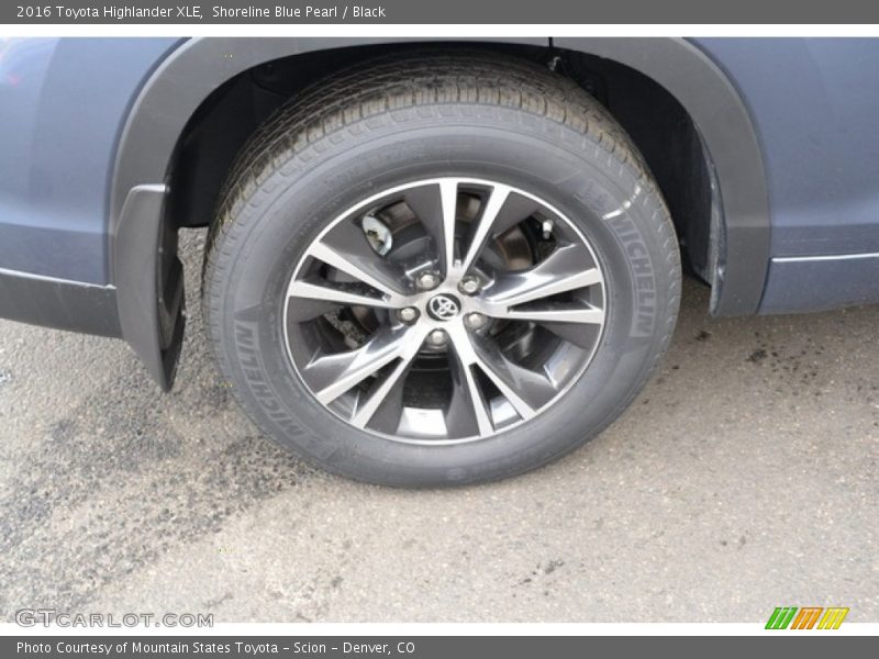 Shoreline Blue Pearl / Black 2016 Toyota Highlander XLE
