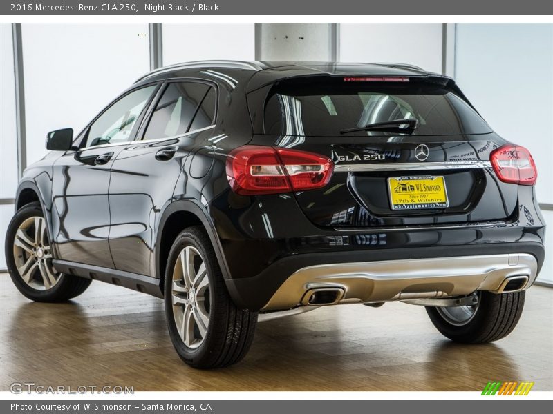 Night Black / Black 2016 Mercedes-Benz GLA 250