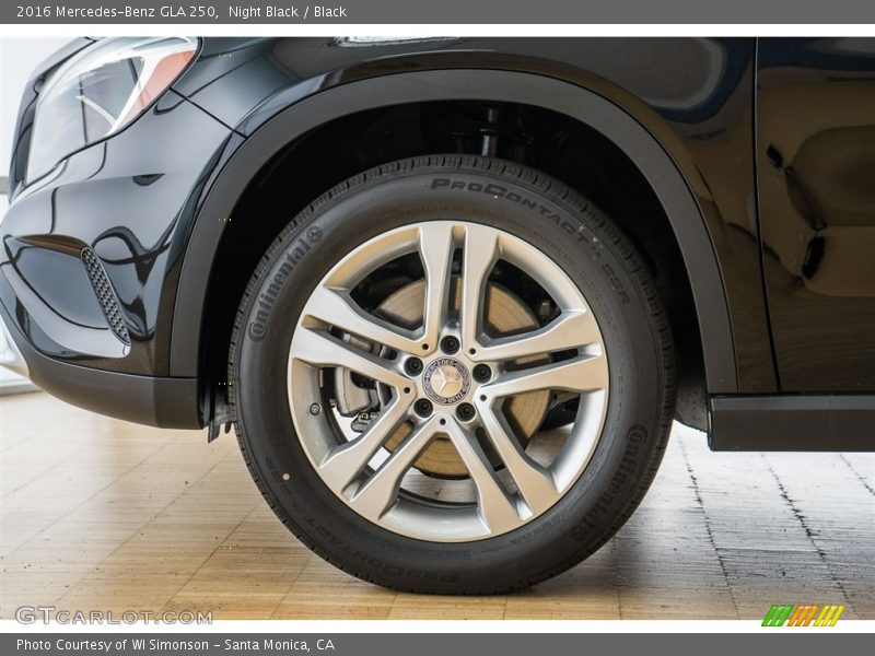 Night Black / Black 2016 Mercedes-Benz GLA 250