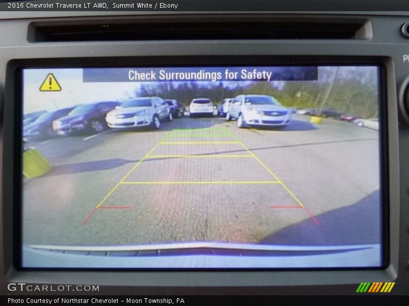 Summit White / Ebony 2016 Chevrolet Traverse LT AWD