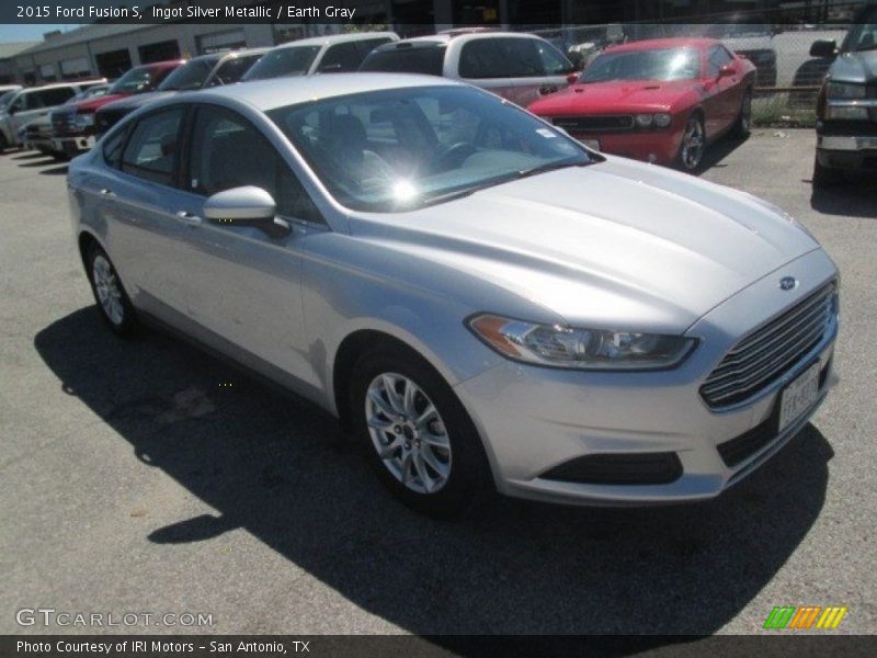 Ingot Silver Metallic / Earth Gray 2015 Ford Fusion S