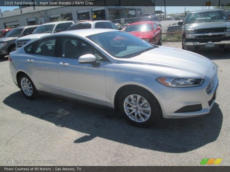 Ingot Silver Metallic / Earth Gray 2015 Ford Fusion S