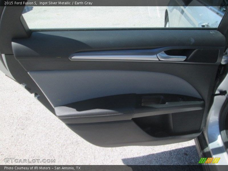 Ingot Silver Metallic / Earth Gray 2015 Ford Fusion S