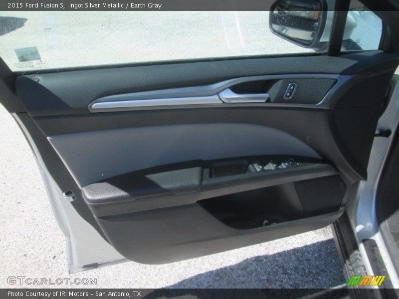 Ingot Silver Metallic / Earth Gray 2015 Ford Fusion S