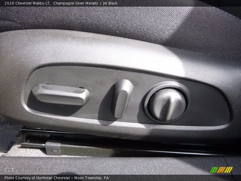 Champagne Silver Metallic / Jet Black 2016 Chevrolet Malibu LT