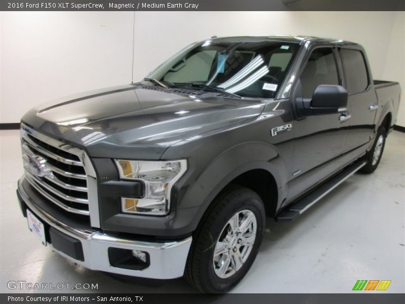 Magnetic / Medium Earth Gray 2016 Ford F150 XLT SuperCrew