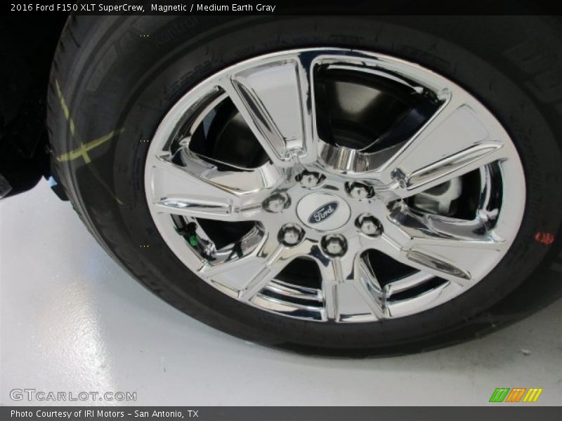 Magnetic / Medium Earth Gray 2016 Ford F150 XLT SuperCrew