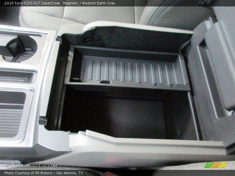 Magnetic / Medium Earth Gray 2016 Ford F150 XLT SuperCrew