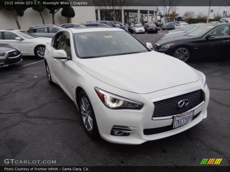 Moonlight White / Graphite 2015 Infiniti Q50 3.7