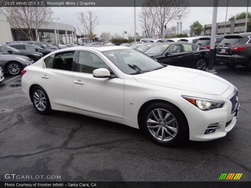 Moonlight White / Graphite 2015 Infiniti Q50 3.7