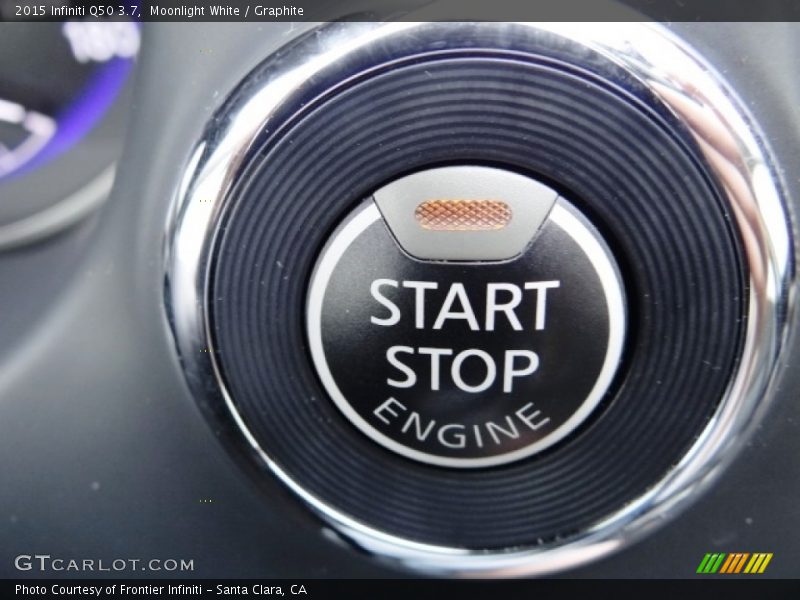 Moonlight White / Graphite 2015 Infiniti Q50 3.7