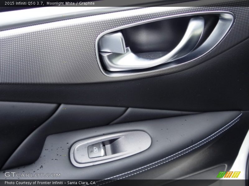 Moonlight White / Graphite 2015 Infiniti Q50 3.7