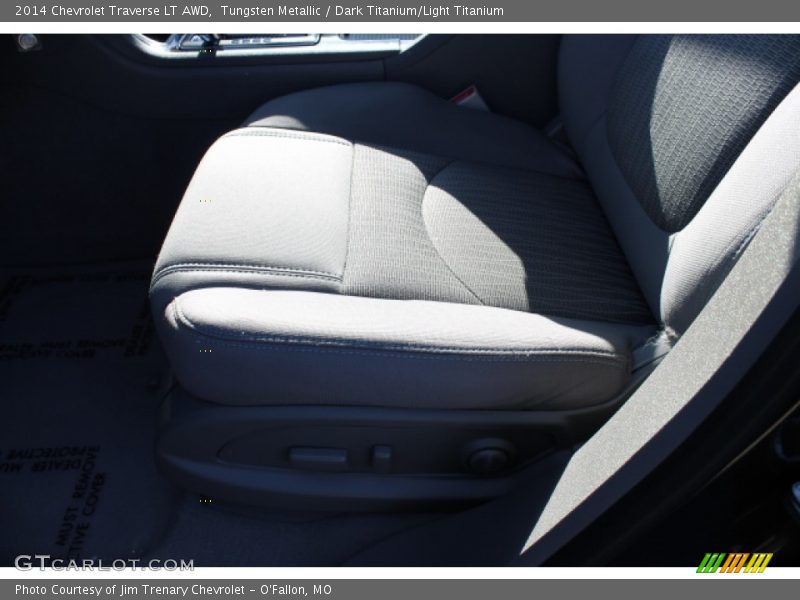 Tungsten Metallic / Dark Titanium/Light Titanium 2014 Chevrolet Traverse LT AWD
