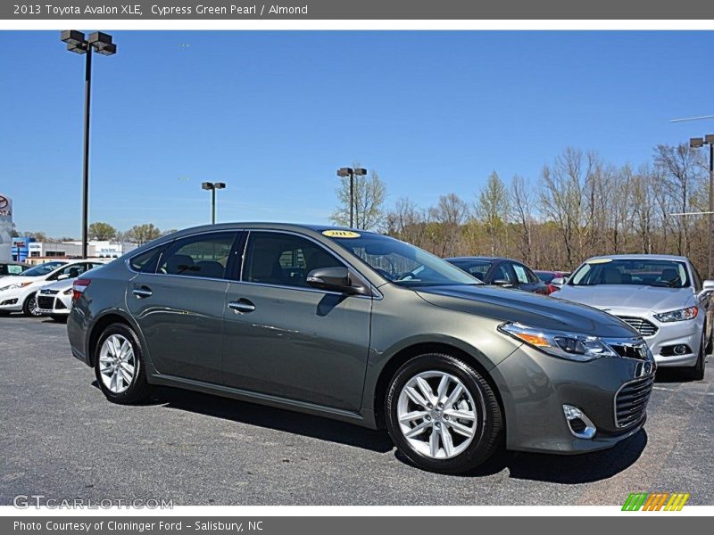 Cypress Green Pearl / Almond 2013 Toyota Avalon XLE