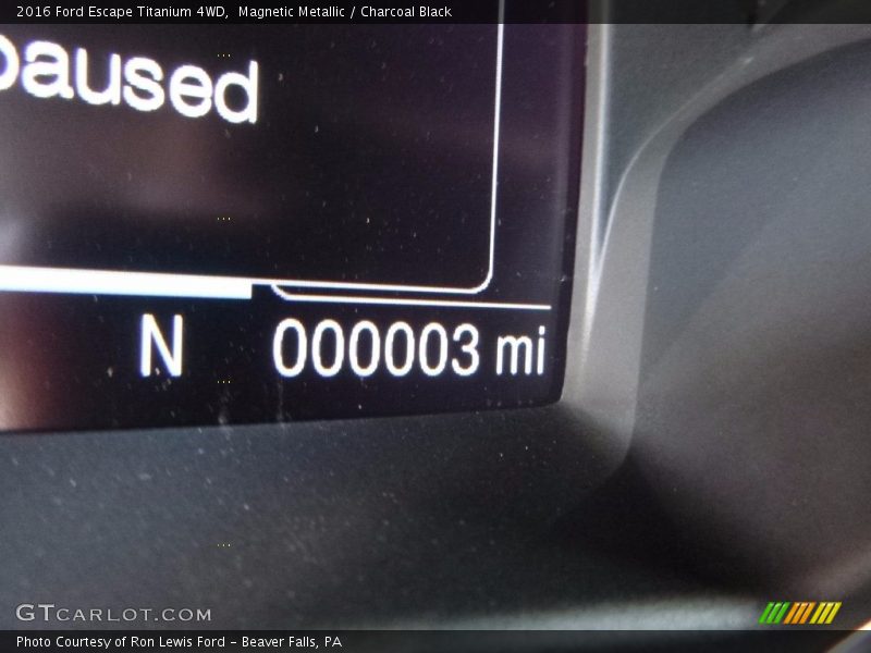 Magnetic Metallic / Charcoal Black 2016 Ford Escape Titanium 4WD
