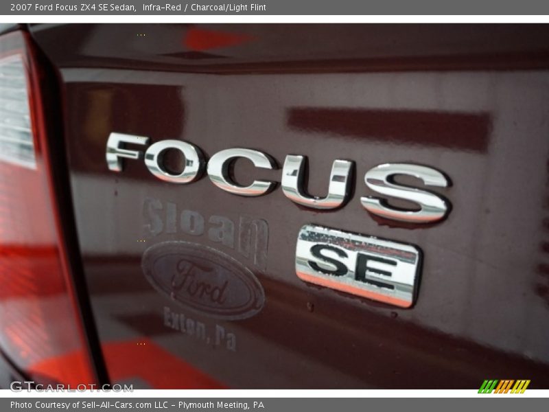 Infra-Red / Charcoal/Light Flint 2007 Ford Focus ZX4 SE Sedan