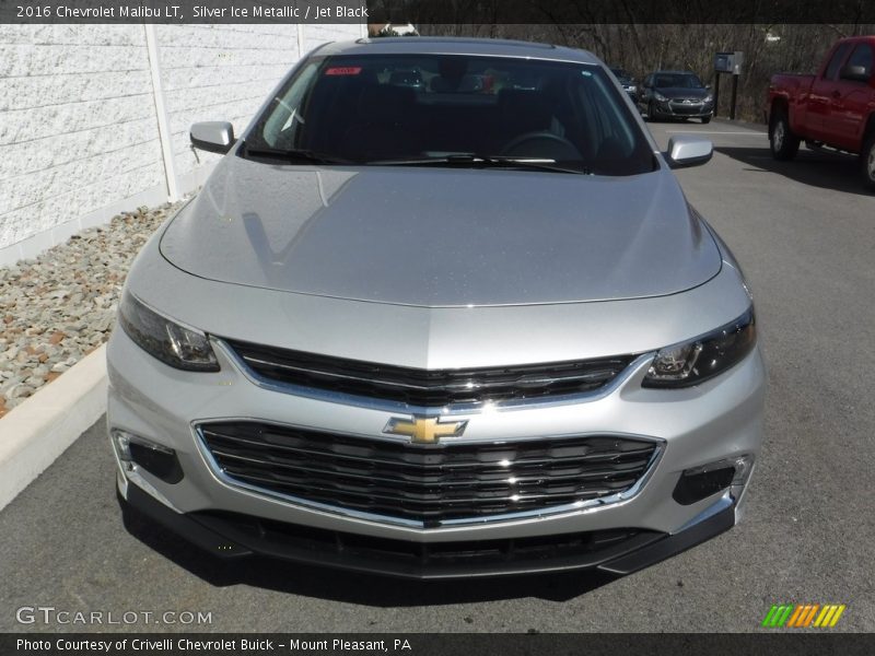 Silver Ice Metallic / Jet Black 2016 Chevrolet Malibu LT