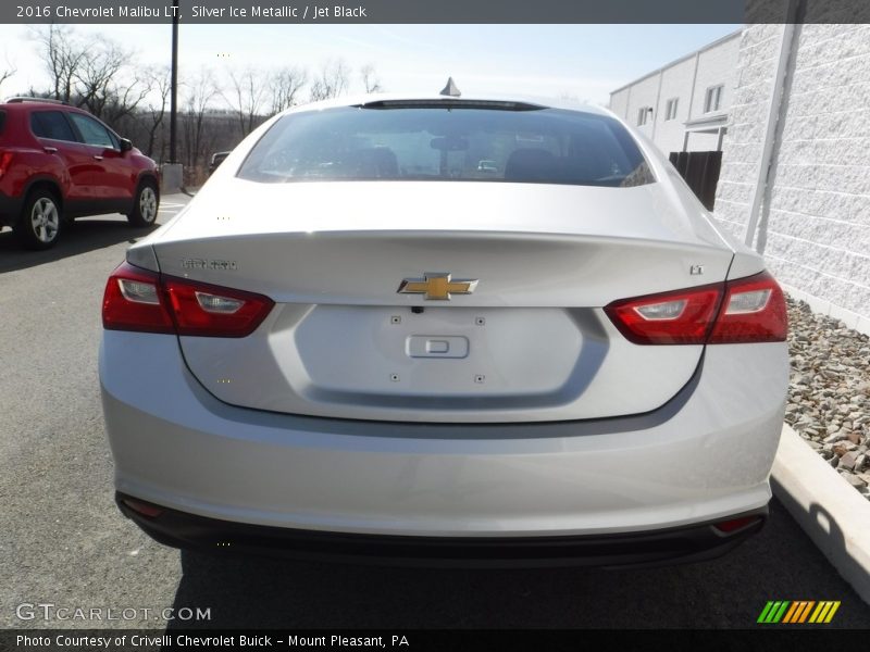 Silver Ice Metallic / Jet Black 2016 Chevrolet Malibu LT