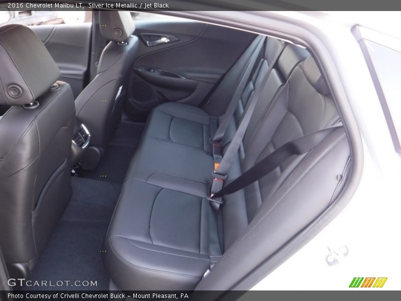 Silver Ice Metallic / Jet Black 2016 Chevrolet Malibu LT