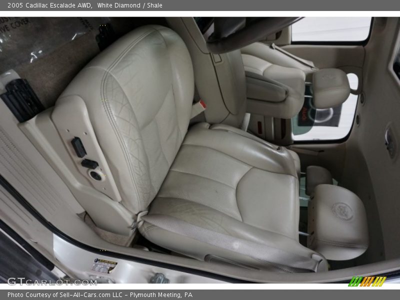 White Diamond / Shale 2005 Cadillac Escalade AWD
