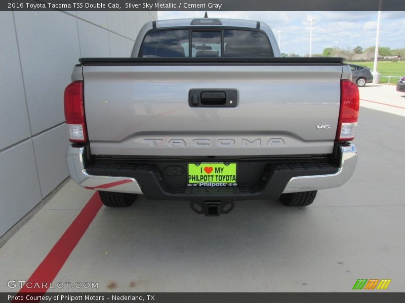 Silver Sky Metallic / Cement Gray 2016 Toyota Tacoma TSS Double Cab