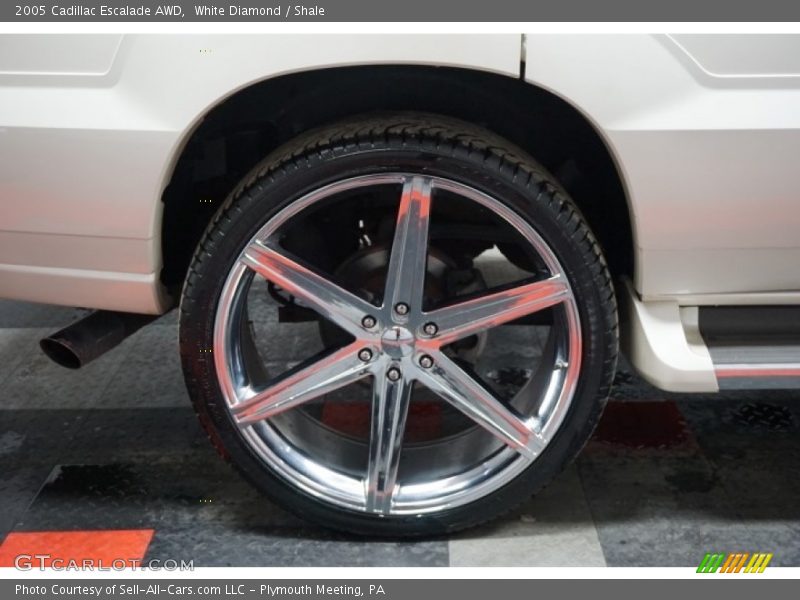 White Diamond / Shale 2005 Cadillac Escalade AWD