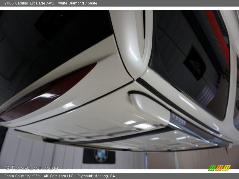White Diamond / Shale 2005 Cadillac Escalade AWD