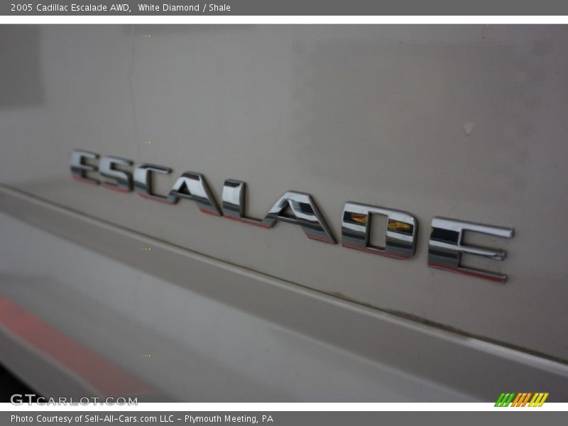 White Diamond / Shale 2005 Cadillac Escalade AWD