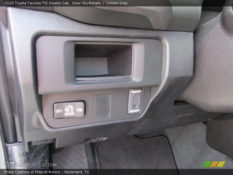Silver Sky Metallic / Cement Gray 2016 Toyota Tacoma TSS Double Cab