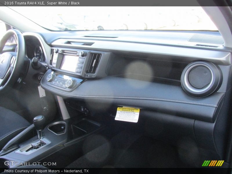 Super White / Black 2016 Toyota RAV4 XLE