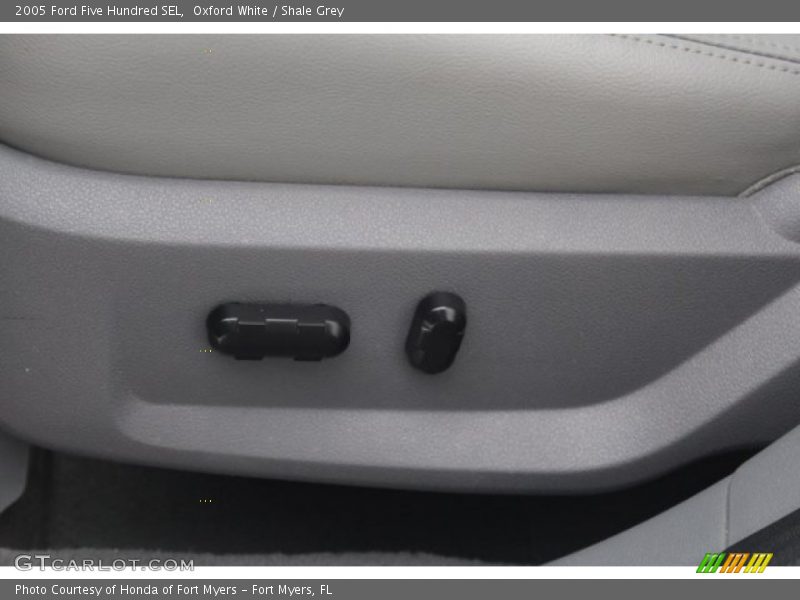 Oxford White / Shale Grey 2005 Ford Five Hundred SEL