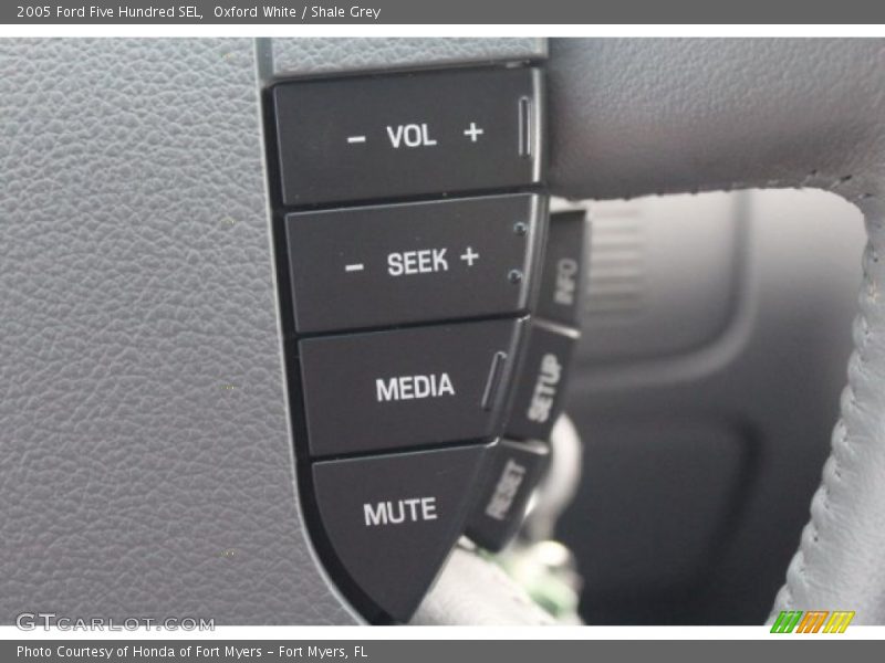 Oxford White / Shale Grey 2005 Ford Five Hundred SEL