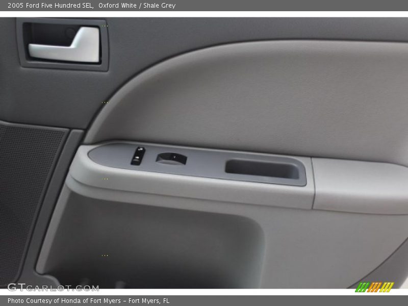 Oxford White / Shale Grey 2005 Ford Five Hundred SEL