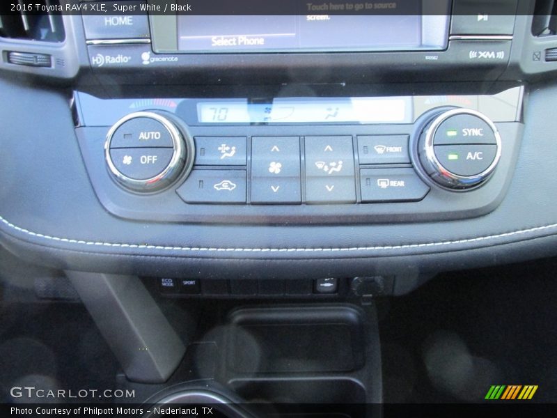 Super White / Black 2016 Toyota RAV4 XLE