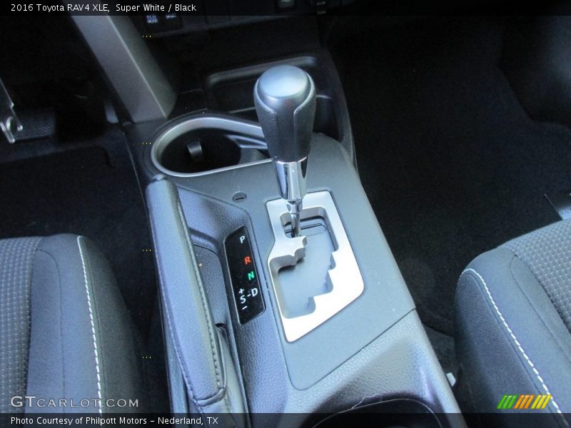 Super White / Black 2016 Toyota RAV4 XLE
