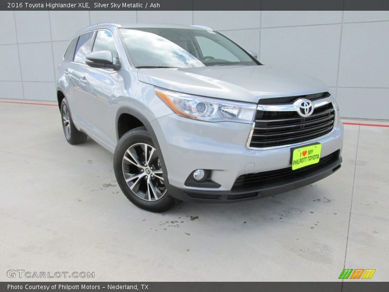 Silver Sky Metallic / Ash 2016 Toyota Highlander XLE