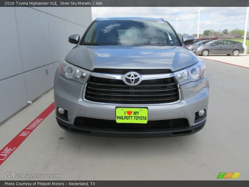 Silver Sky Metallic / Ash 2016 Toyota Highlander XLE