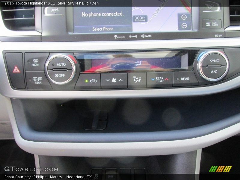 Silver Sky Metallic / Ash 2016 Toyota Highlander XLE