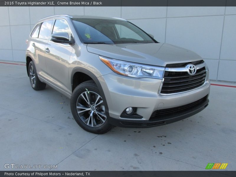 Creme Brulee Mica / Black 2016 Toyota Highlander XLE