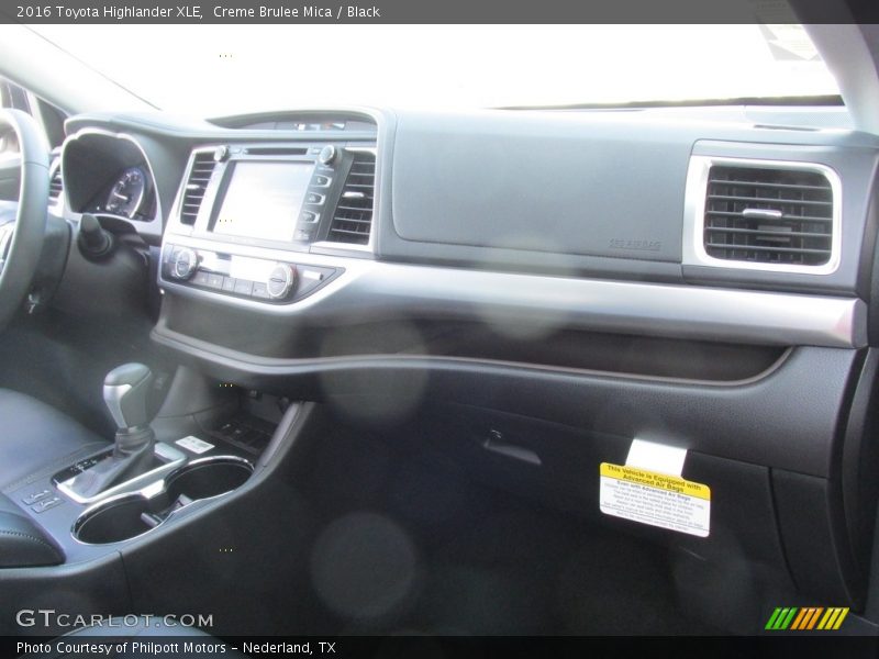 Creme Brulee Mica / Black 2016 Toyota Highlander XLE