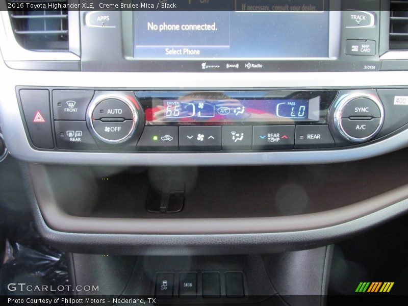 Creme Brulee Mica / Black 2016 Toyota Highlander XLE