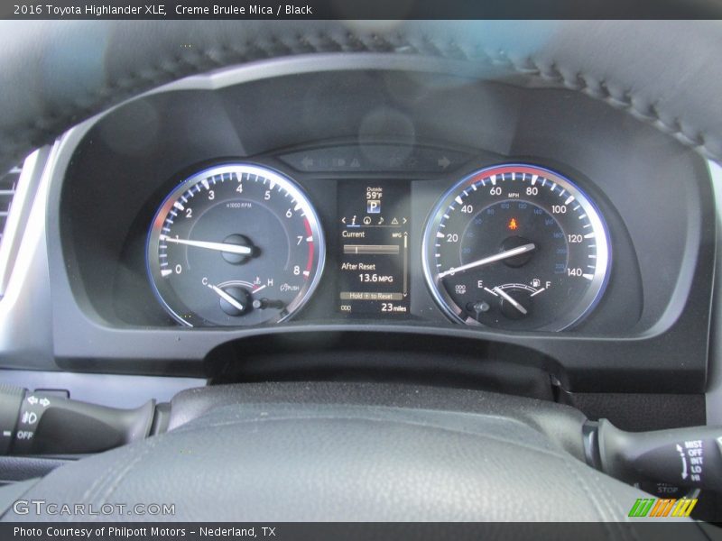 Creme Brulee Mica / Black 2016 Toyota Highlander XLE