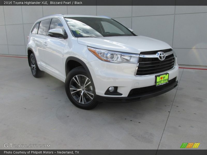 Blizzard Pearl / Black 2016 Toyota Highlander XLE