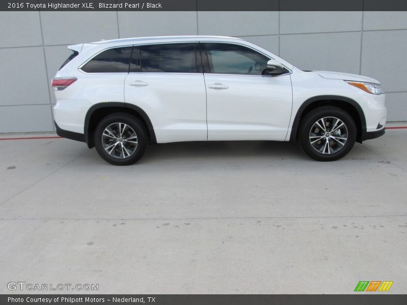 Blizzard Pearl / Black 2016 Toyota Highlander XLE
