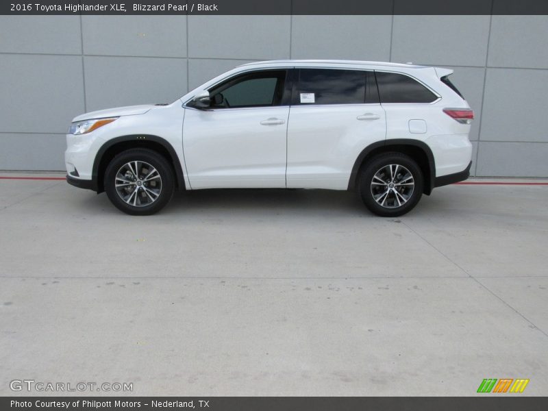 Blizzard Pearl / Black 2016 Toyota Highlander XLE