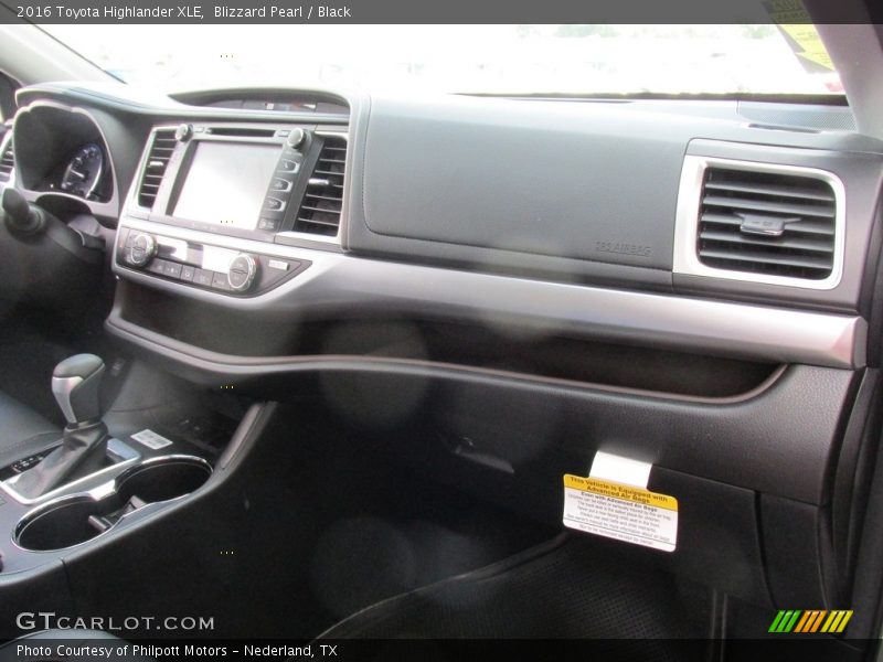 Blizzard Pearl / Black 2016 Toyota Highlander XLE